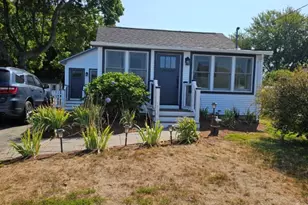 185 Shore Rd, Waterford, CT 06385 - Photo 3
