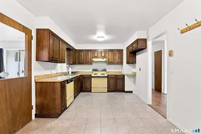 523 Newfield Avenue, Stamford, CT 06905 - Photo 7