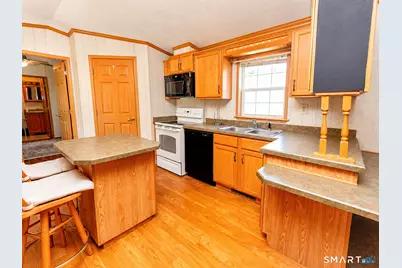56 Sweetbriar Street, Norwich, CT 06360 - Photo 5