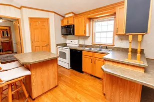 56 Sweetbriar St, Norwich, CT 06360 - Photo 5