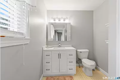 27 Fox Run Court #27, Newington, CT 06111 - Photo 23