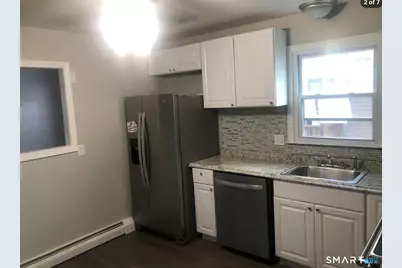 114 Cleveland Avenue, Bridgeport, CT 06606 - Photo 3