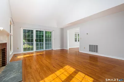 170 Glengarry Road #170, Fairfield, CT 06825 - Photo 5
