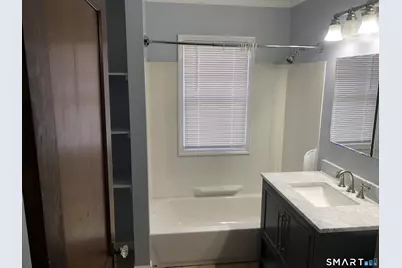 317 Garden Street #Second Floor, Wethersfield, CT 06109 - Photo 9