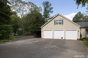41 Wilson Dr, Oxford, CT 06478 - Photo 3