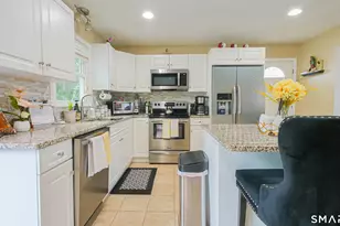 49 Media Ave, Waterbury, CT 06708 - Photo 7
