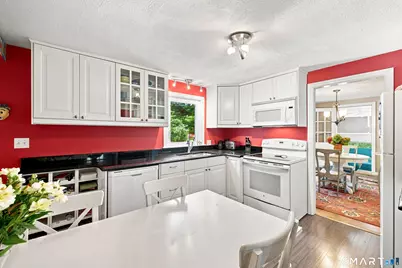 21 Cherryfield Drive, West Hartford, CT 06107 - Photo 11