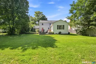 21 Cherryfield Dr, West Hartford, CT 06107 - Photo 31