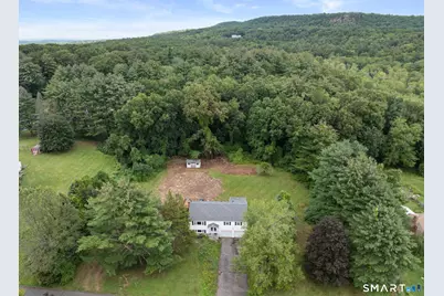 3 Carriage Lane, East Granby, CT 06026 - Photo 7