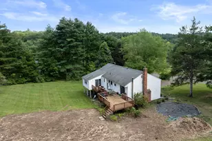 3 Carriage Ln, East Granby, CT 06026 - Photo 9