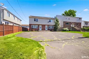 82-84 Harbor Dr, Stamford, CT 06902 - Photo 3