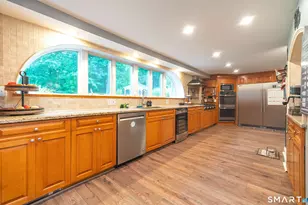 3 Linda Ct, North Branford, CT 06472 - Photo 3