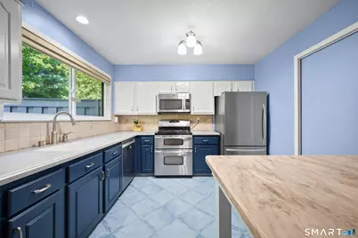 118 Sunrise Hill Road #118, Norwalk, CT 06851 - Photo 7