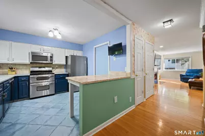 118 Sunrise Hill Road #118, Norwalk, CT 06851 - Photo 5