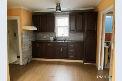 228 Clark Street, Bridgeport, CT 06606 - Photo 5