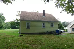 3 Pleasant Dr, Hamden, CT 06514 - Photo 23