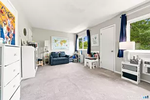 19 Woodway Rd, Stamford, CT 06907 - Photo 13