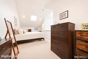 19 Woodway Rd, Stamford, CT 06907 - Photo 9