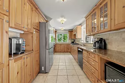 18 Buttonball Trail, Norwalk, CT 06851 - Photo 3