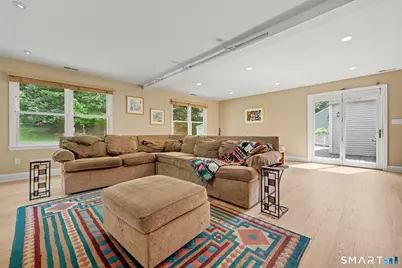 18 Buttonball Trail, Norwalk, CT 06851 - Photo 9