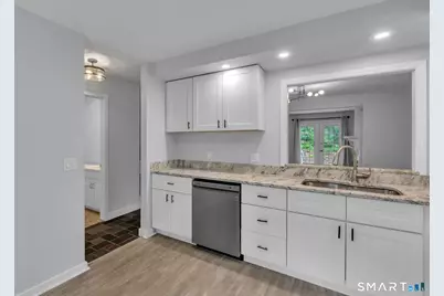 31 Williams Glen Way #31, Glastonbury, CT 06033 - Photo 5