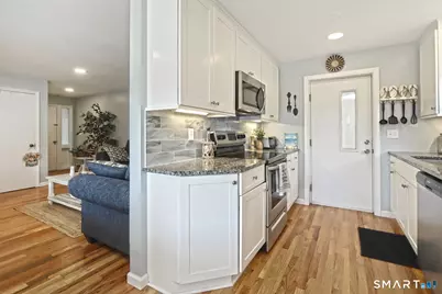 22 West Walk #22, West Haven, CT 06516 - Photo 11