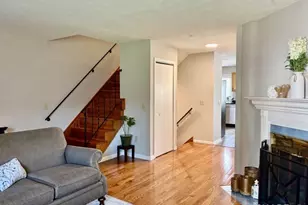 27 Crows Nest Ln, Danbury, CT 06810 - Photo 7