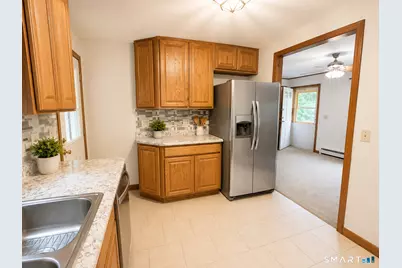 8 Darien Road, New Fairfield, CT 06812 - Photo 7