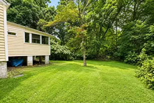 8 Darien Rd, New Fairfield, CT 06812 - Photo 9