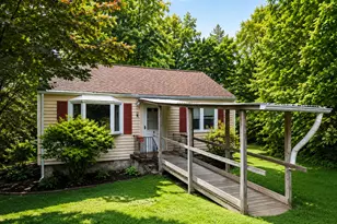 8 Darien Rd, New Fairfield, CT 06812 - Photo 1