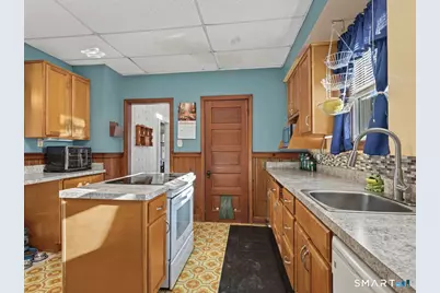 64 Glendale Avenue, Bridgeport, CT 06606 - Photo 5