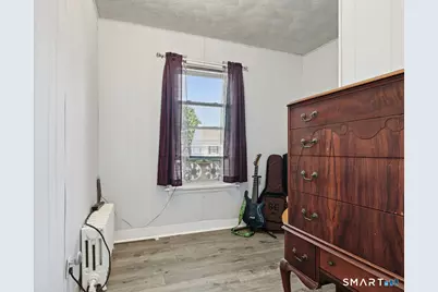 64 Glendale Avenue, Bridgeport, CT 06606 - Photo 23