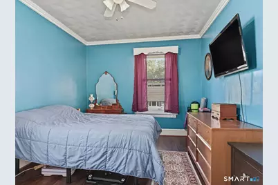 64 Glendale Avenue, Bridgeport, CT 06606 - Photo 21