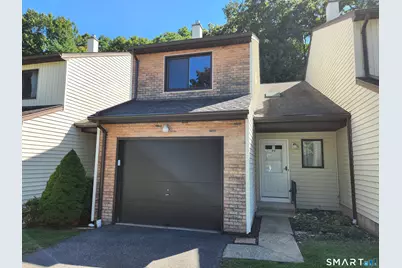 9 Oak Forest Drive #4, Manchester, CT 06042 - Photo 3