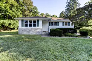 6 Whalehead Dr, Ledyard, CT 06335 - Photo 1