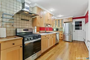 40 Emerson St, Norwalk, CT 06855 - Photo 11