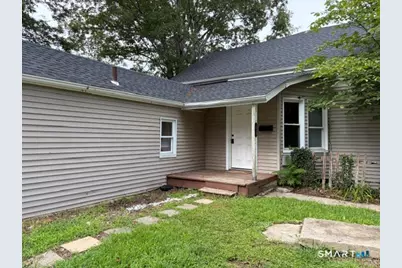 39 Elizabeth Street, Norwich, CT 06360 - Photo 3