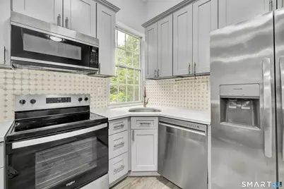 14 Bryan Lane, Newtown, CT 06470 - Photo 21