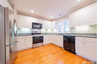 9 Englewood Avenue #C, West Hartford, CT 06110 - Photo 9