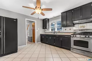 75 Ocean Ave, Bridgeport, CT 06605 - Photo 15