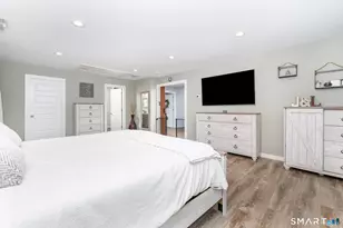 51 October Hill Rd, Hamden, CT 06518 - Photo 27
