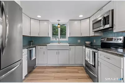 37 Prospect Street, Groton, CT 06340 - Photo 5