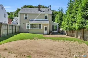 17 Crown St, Bristol, CT 06010 - Photo 29