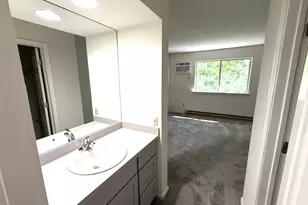 28 Rose Ln, Danbury, CT 06811 - Photo 5