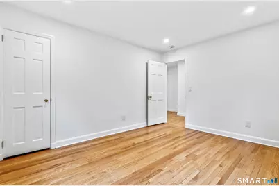 20 Woodlawn Avenue, Norwalk, CT 06854 - Photo 11