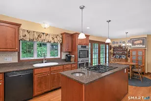 16 Jonathan Dr, Roxbury, CT 06783 - Photo 15