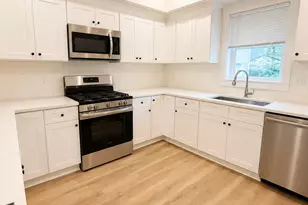 26 Gridley St, Bristol, CT 06010 - Photo 3