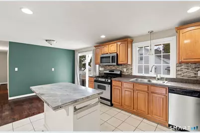 6 Pine Street, Naugatuck, CT 06770 - Photo 9