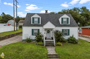 36 Maple St, Griswold, CT 06351 - Photo 3