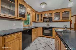28 Silver Birch Ln, Clinton, CT 06413 - Photo 3